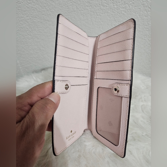 Kate Spade Large Slim Bifold Wallet EUC - Picture 8 of 9